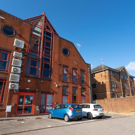 Modern & Stylish Studio In Reading Centre Exterior photo