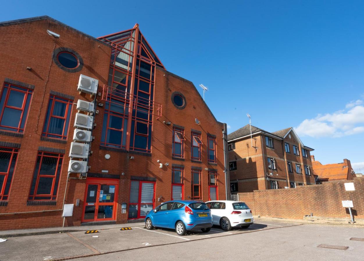Modern & Stylish Studio In Reading Centre Exterior photo