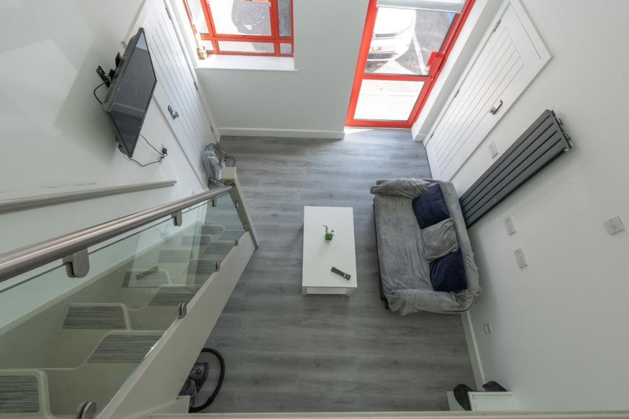 Modern & Stylish Studio In Reading Centre Exterior photo